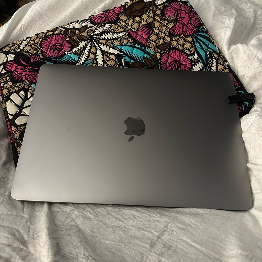 MacBook Pro 13inch 2017 like new condition